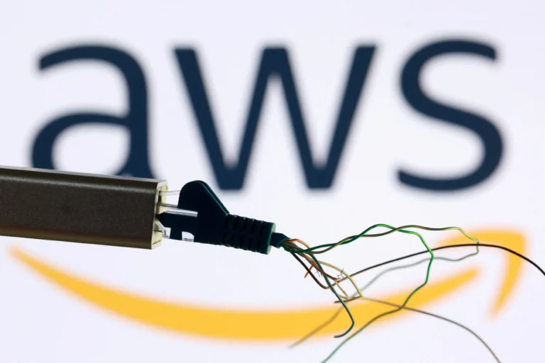 A Big AWS Outage Made the Internet Panic: What Really Happened